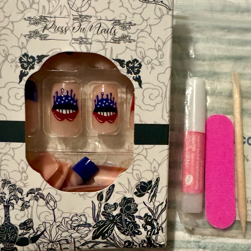 Blue & Red Patriotic Press-On Nail Set